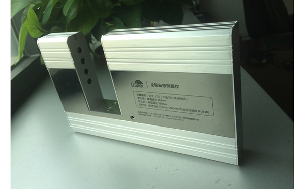 太陽(yáng)膜測(cè)試儀反面 太陽(yáng)膜測(cè)試儀反面