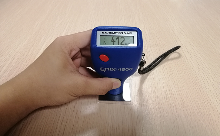 尼克斯4500膜厚測(cè)試儀檢測(cè)調(diào)零板上標(biāo)準(zhǔn)片的厚度 尼克斯4500膜厚測(cè)試儀檢測(cè)調(diào)零板上標(biāo)準(zhǔn)片的厚度