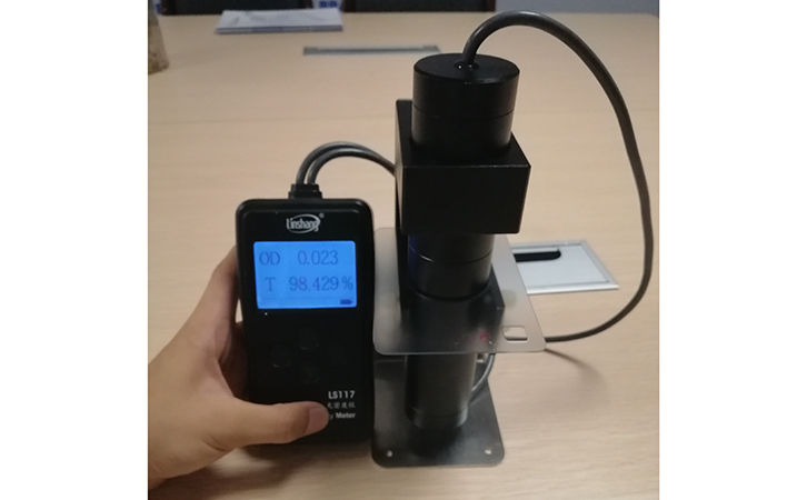 LS117透光率計(jì)檢測(cè)磨砂玻璃的透光率