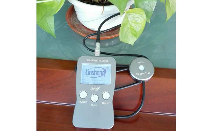 多探頭紫外輻射照度計(jì) 多探頭紫外輻射照度計(jì)